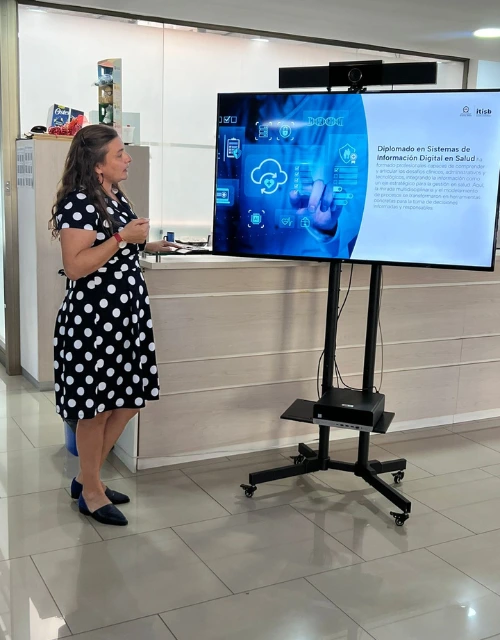 Formación de capital humano para transformar la salud: cierre de diplomados ITISB